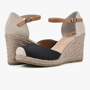 White Mountain Women's Black and Tan Espadrilles​